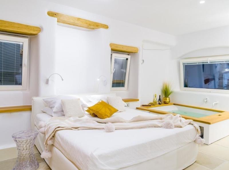 Euphoria Downtown Apartment Naxos City Exterior photo